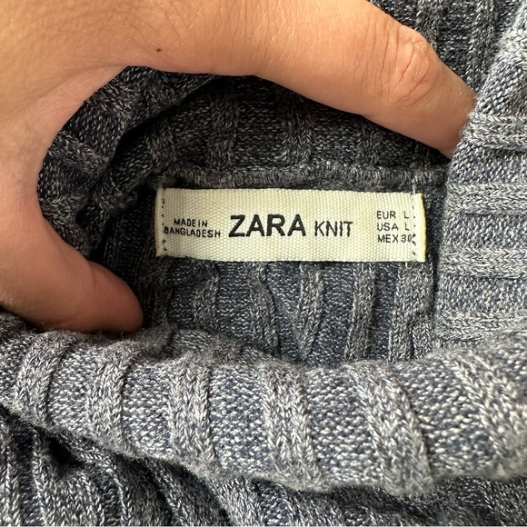Zara Turtleneck Sweater Navy Blue - Picture 4 of 4